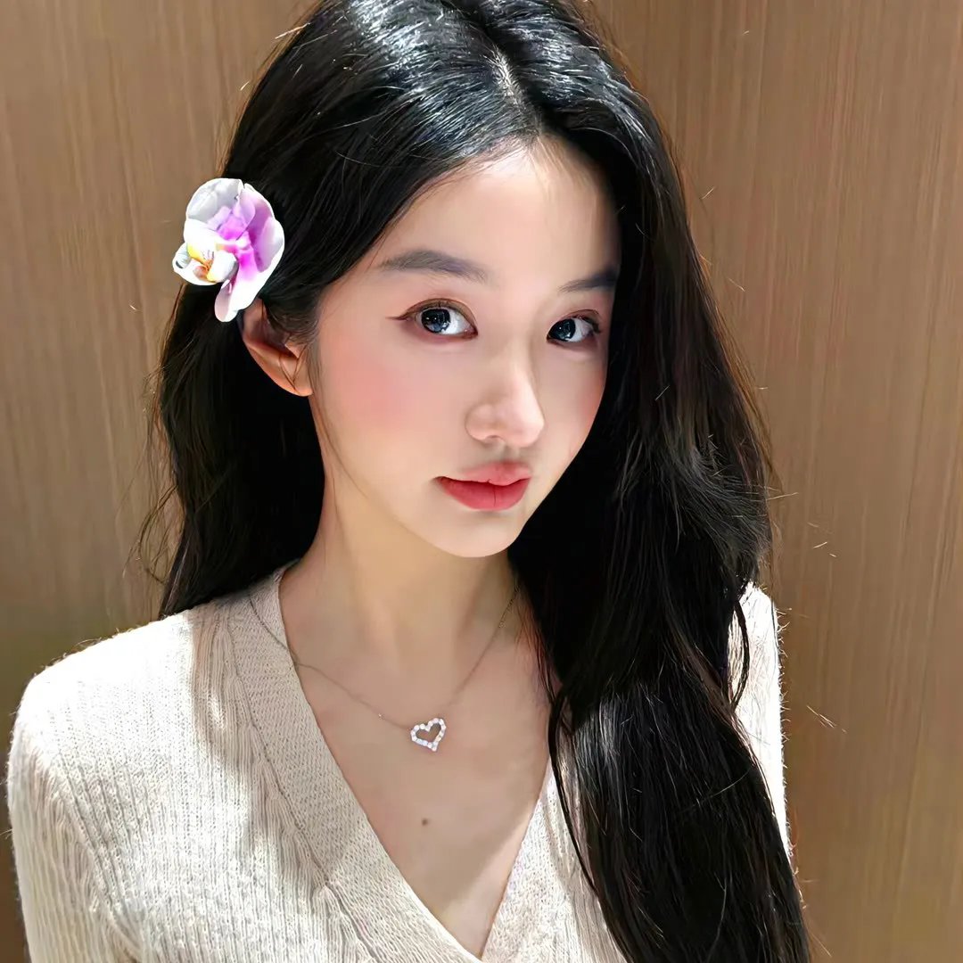 九顶假发的女孩